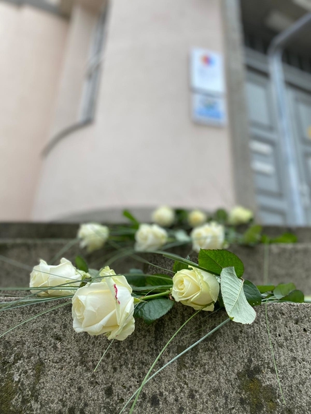 Weiße Rosen zum 100. Geburtstag Sophie Scholl MGH Mühlhausen