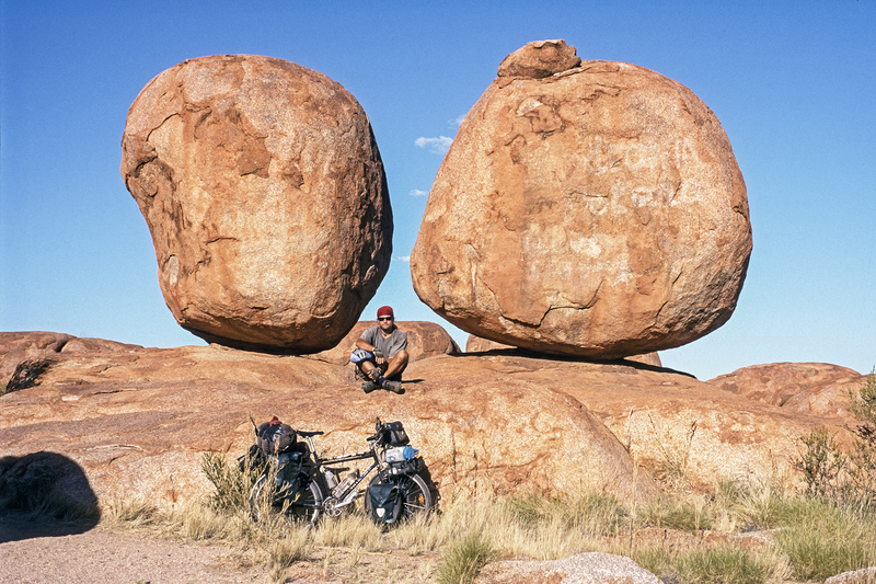 12 Australien Devils Marbles